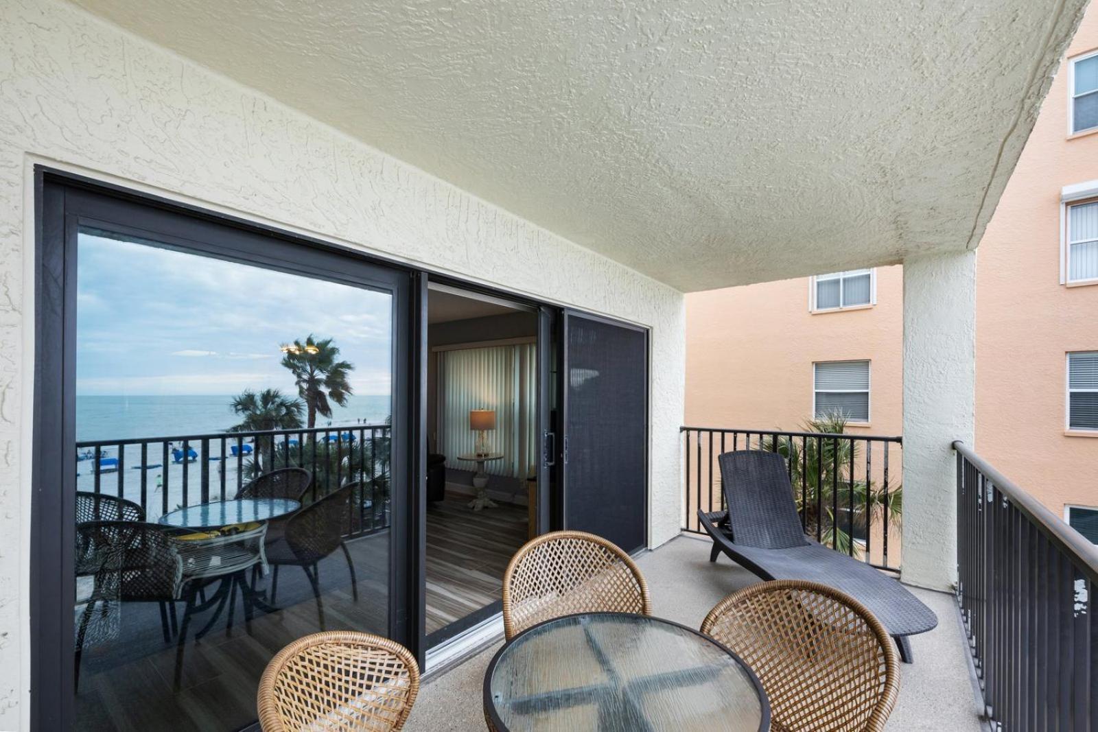201 Sandy Shores Condos セント・ピート・ビーチ エクステリア 写真
